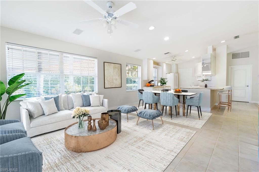 5065 Ventura Ct, Naples, FL 34109-7