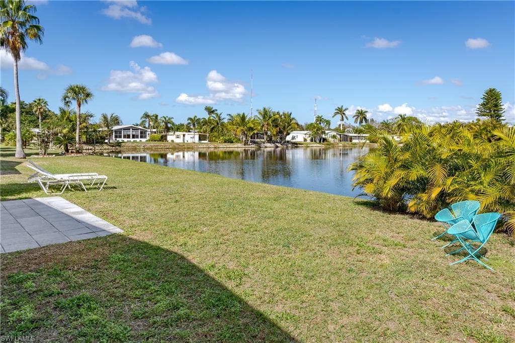 216 Rookery Rd, Naples, FL 34114-10