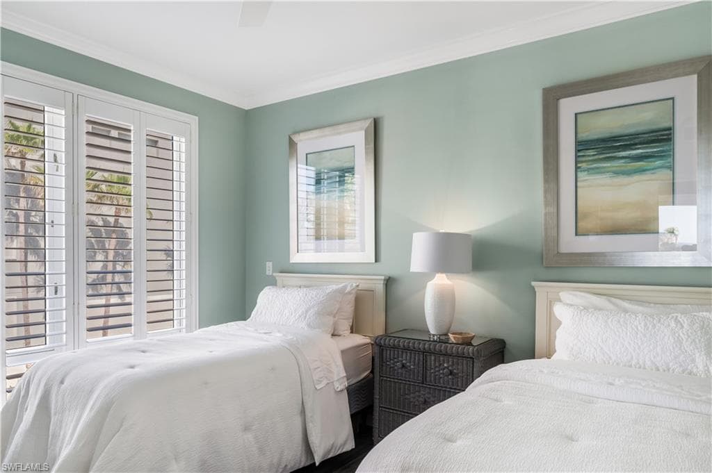 9790 Gulf Shore Dr 204, Naples, FL 34108-32