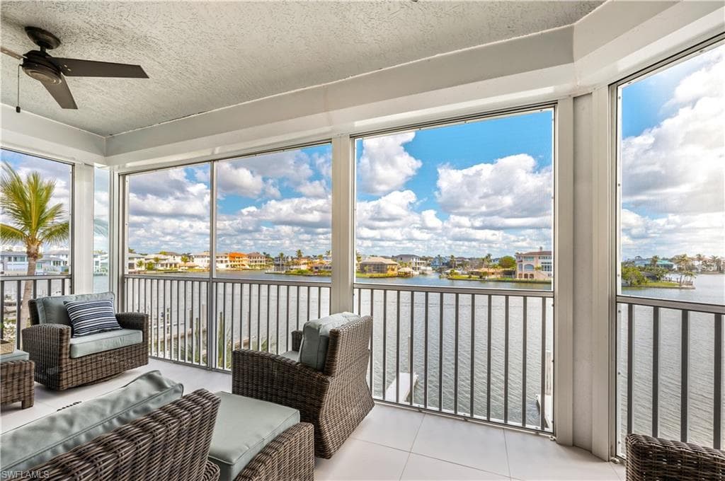9790 Gulf Shore Dr 204, Naples, FL 34108-3
