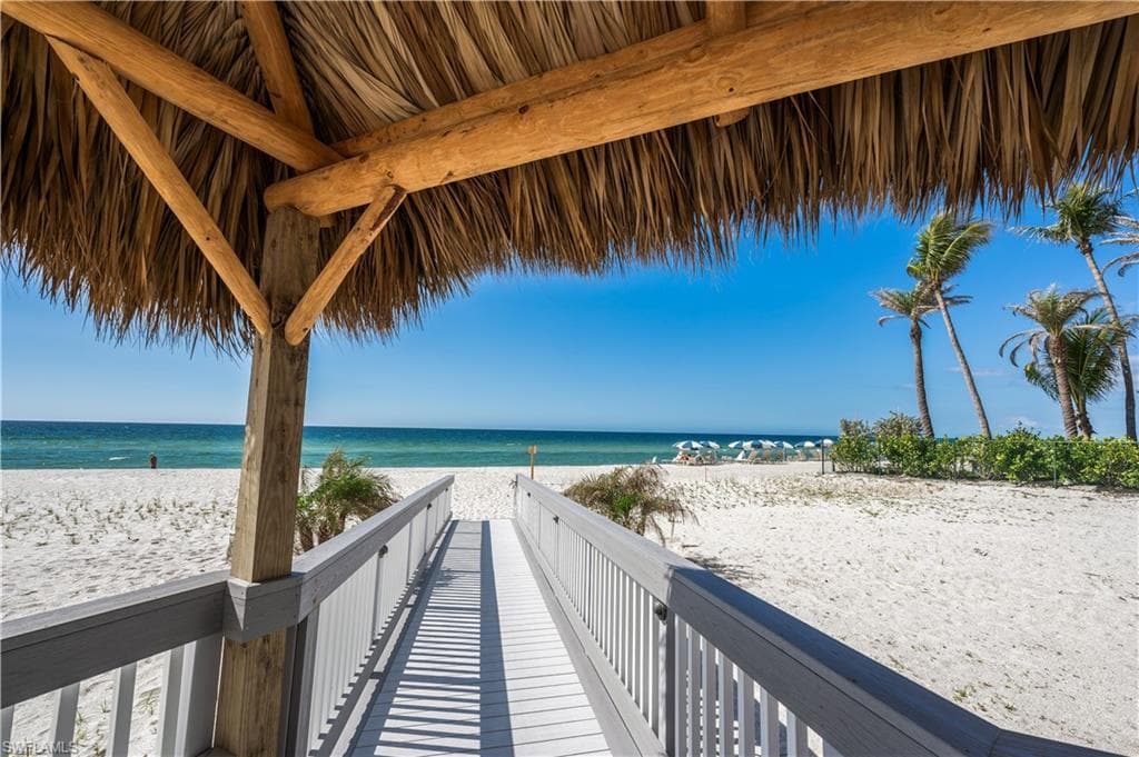 9790 Gulf Shore Dr 204, Naples, FL 34108-39
