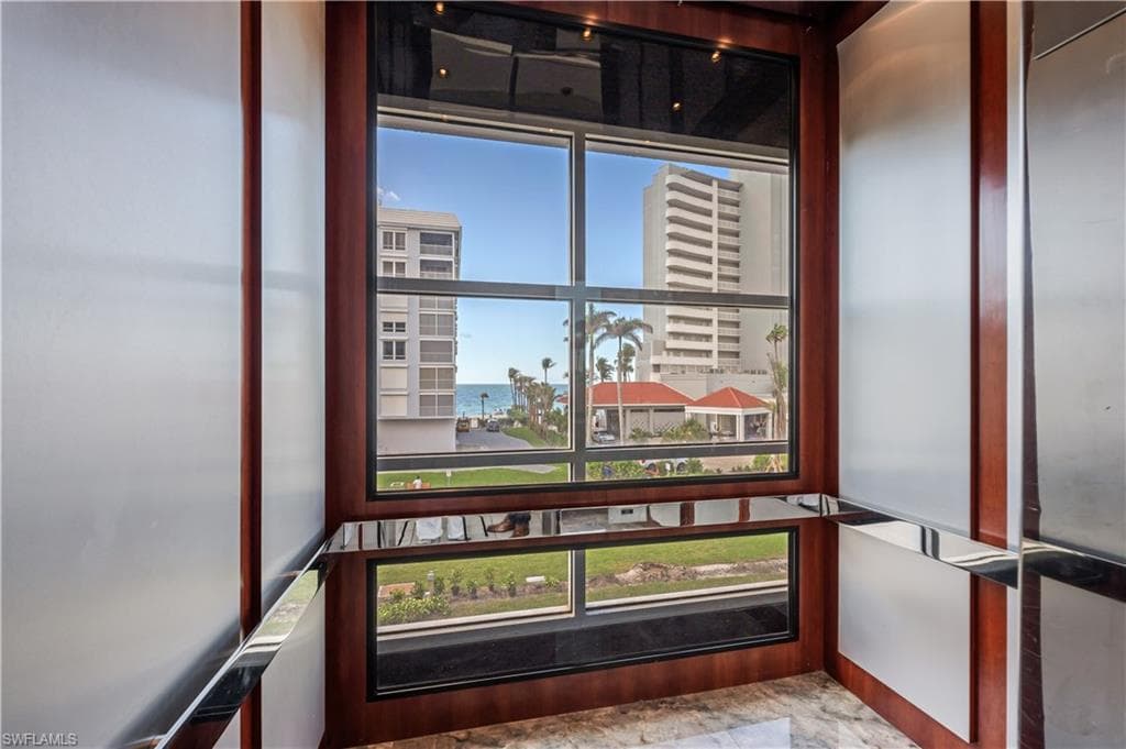 9790 Gulf Shore Dr 204, Naples, FL 34108-41