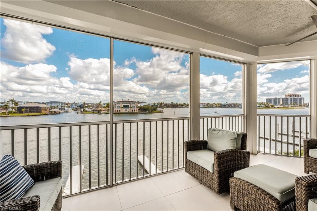 9790 Gulf Shore Dr 204, Naples, FL 34108-4