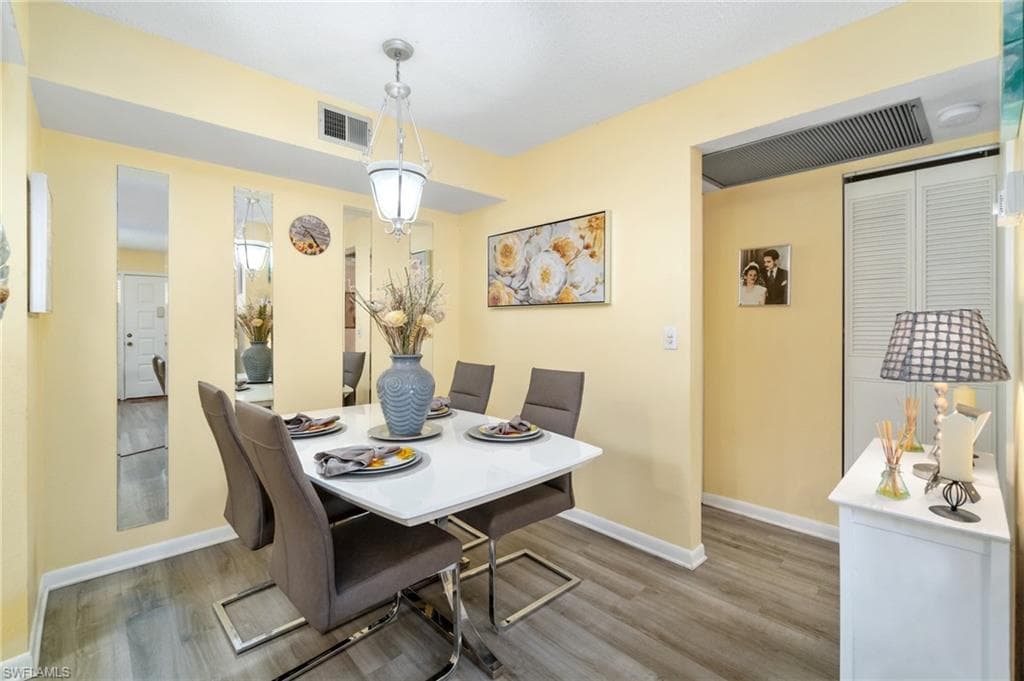 4363 27th Ct SW 2-103, Naples, FL 34116-9