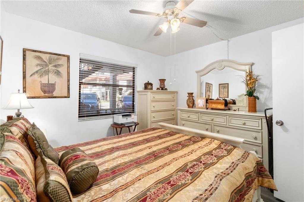 4363 27th Ct SW 2-103, Naples, FL 34116-17