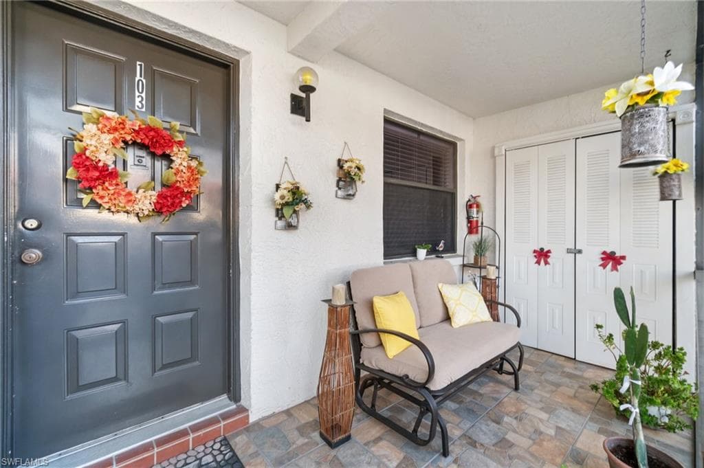 4363 27th Ct SW 2-103, Naples, FL 34116-20