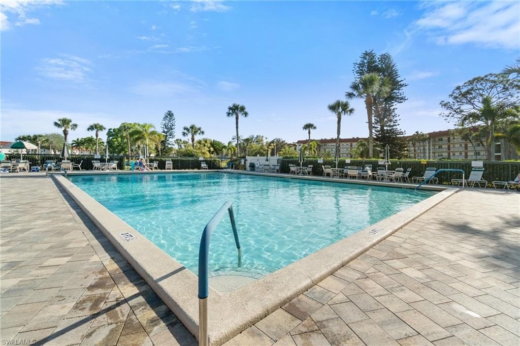 4363 27th Ct SW 2-103, Naples, FL 34116-21