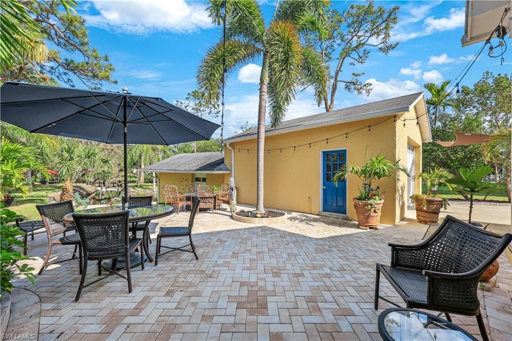 27370 Tennessee St, Bonita Springs, FL 34135-4