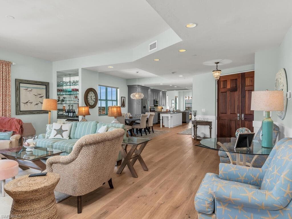 930 Cape Marco Dr 806, Marco Island, FL 34145-22
