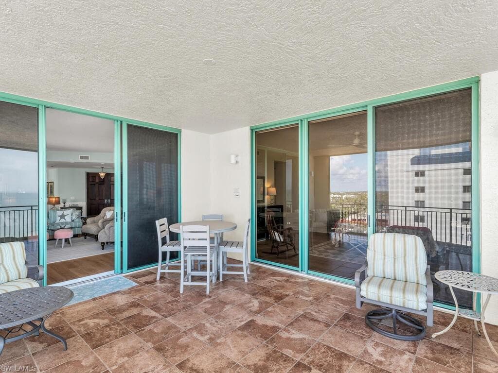 930 Cape Marco Dr 806, Marco Island, FL 34145-32