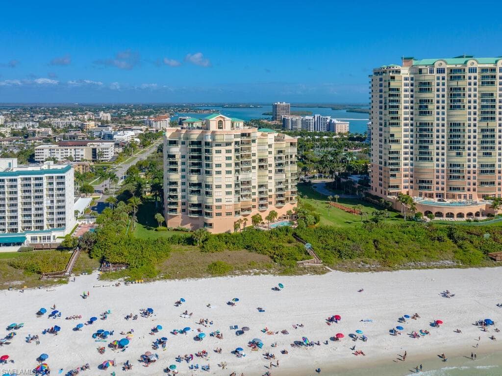 930 Cape Marco Dr 806, Marco Island, FL 34145-41
