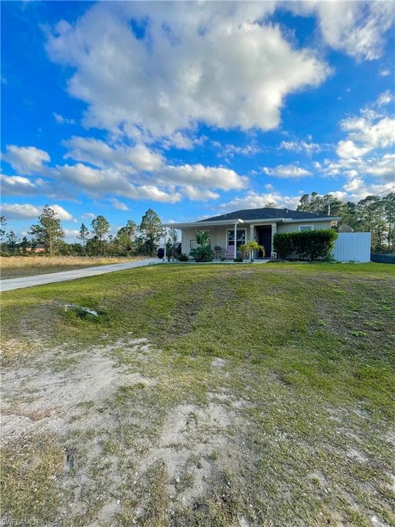 854 Campbell St E, Lehigh Acres, FL 33974-26