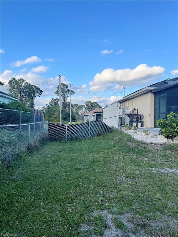854 Campbell St E, Lehigh Acres, FL 33974-27