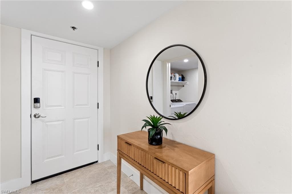 17 Bluebill Ave 101, Naples, FL 34108-3