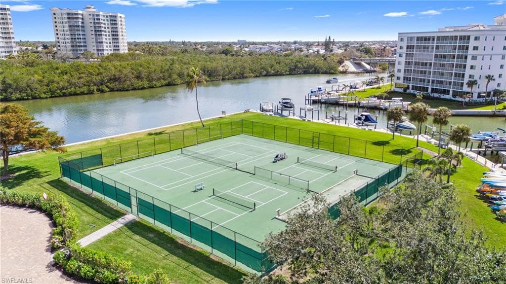 17 Bluebill Ave 101, Naples, FL 34108-50