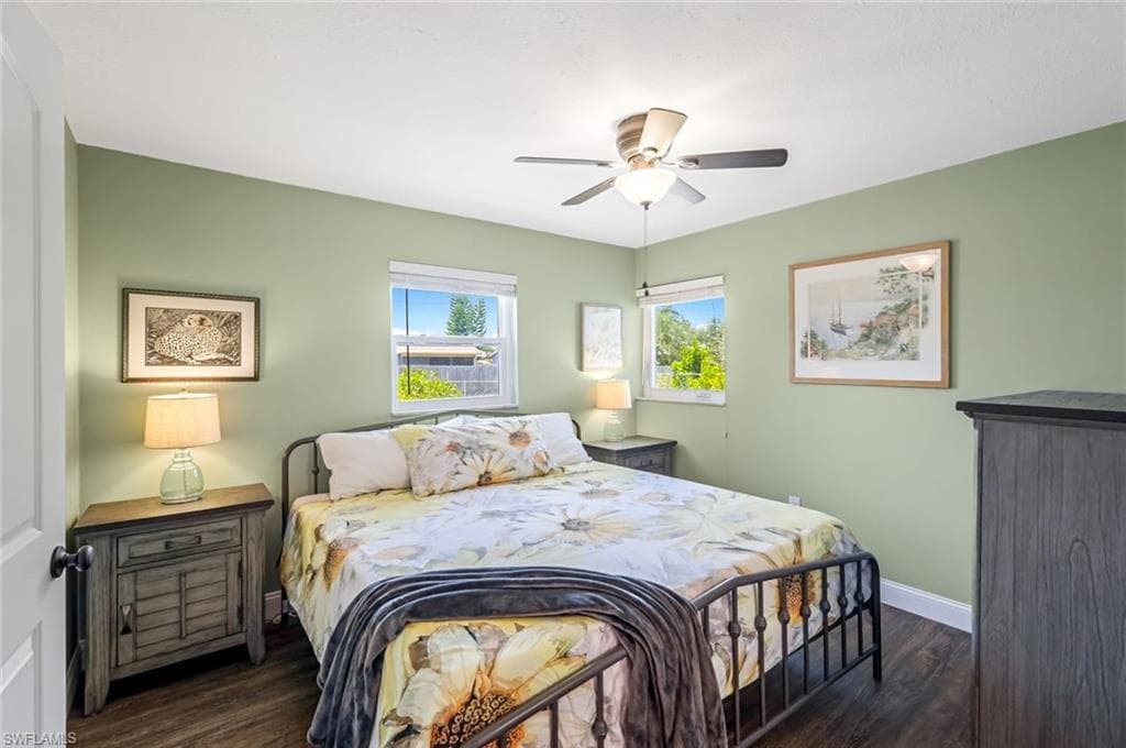 1317 Ingraham St, Naples, FL 34103-4