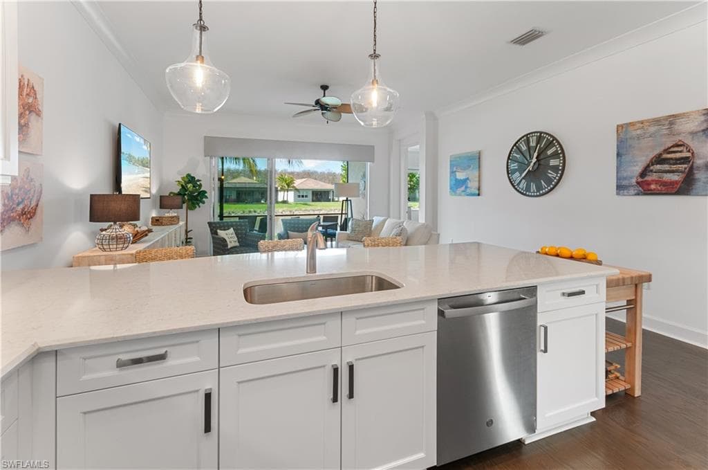 28528 Lobos Cir, Bonita Springs, FL 34135-10