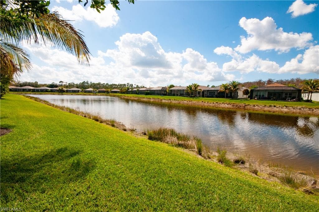 28528 Lobos Cir, Bonita Springs, FL 34135-25