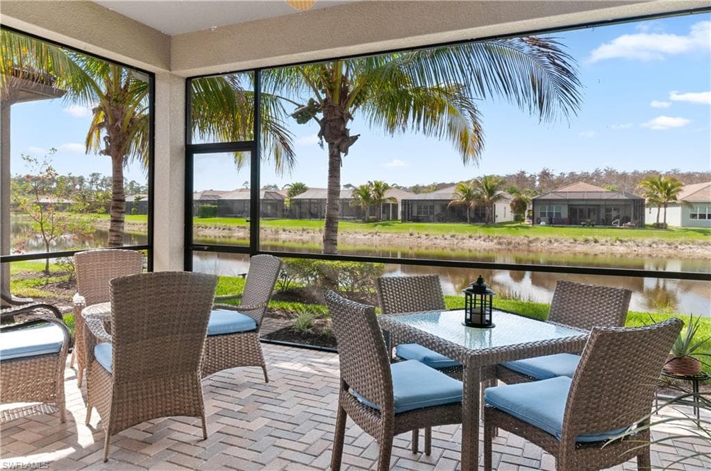 28528 Lobos Cir, Bonita Springs, FL 34135-1