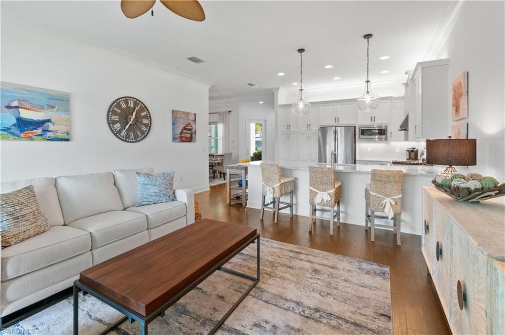 28528 Lobos Cir, Bonita Springs, FL 34135-7