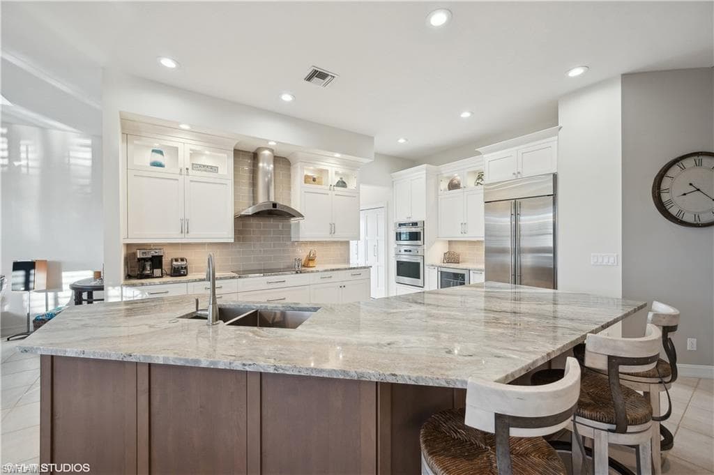 446 Bayside Ave, Naples, FL 34108-13
