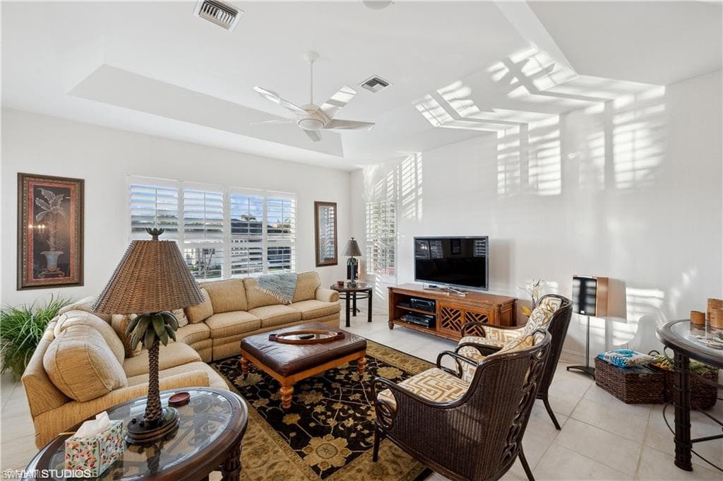 446 Bayside Ave, Naples, FL 34108-14