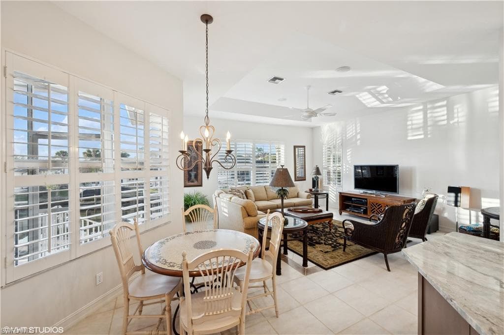 446 Bayside Ave, Naples, FL 34108-16