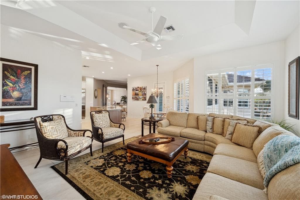 446 Bayside Ave, Naples, FL 34108-22