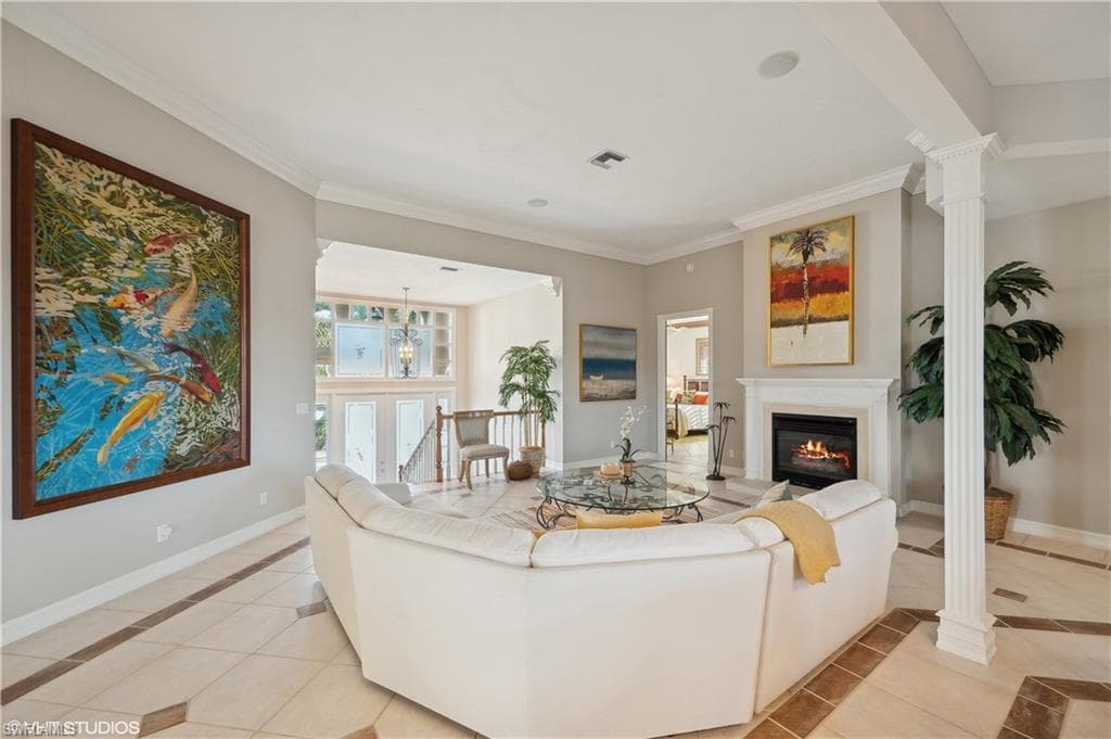 446 Bayside Ave, Naples, FL 34108-29