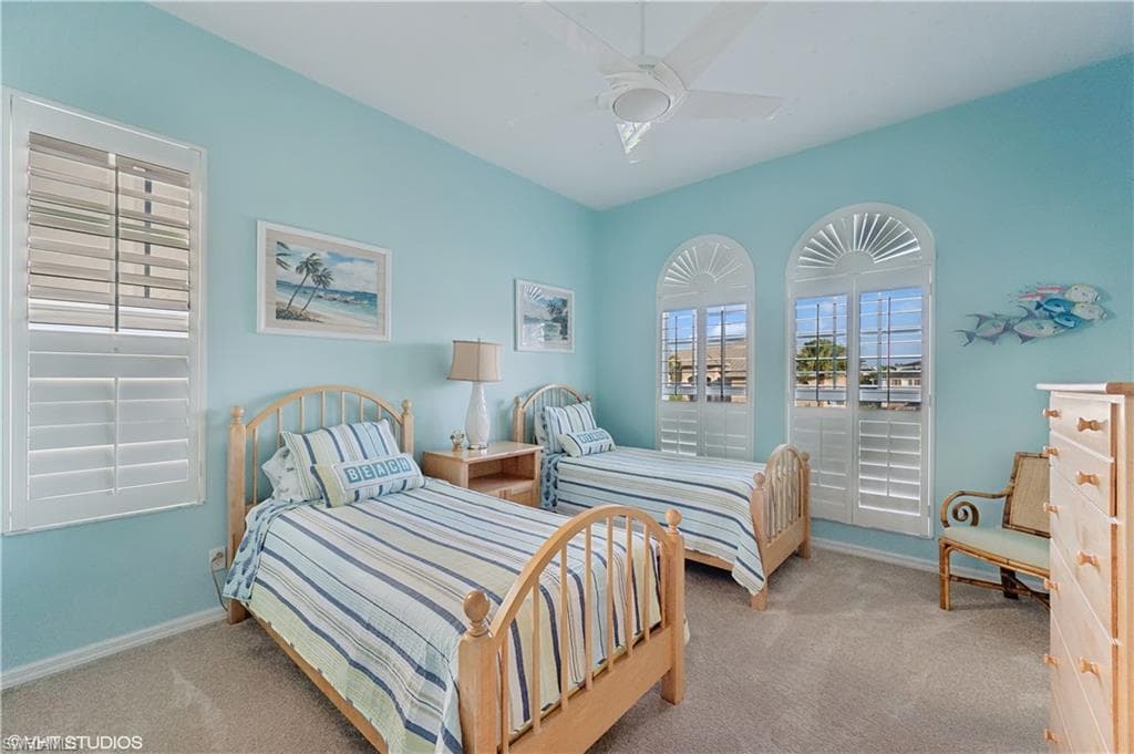 446 Bayside Ave, Naples, FL 34108-36