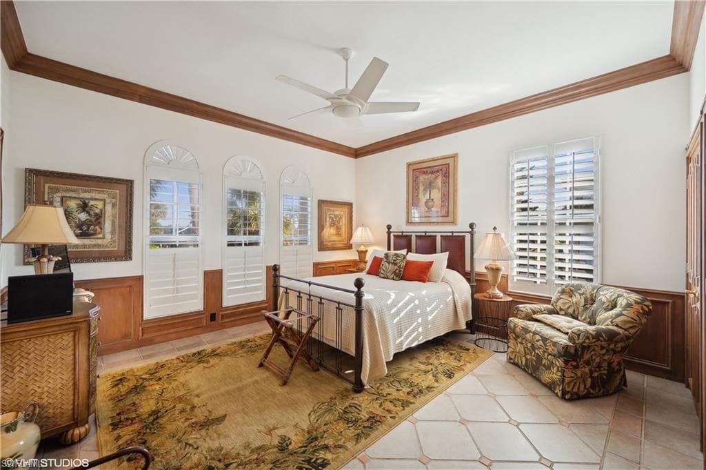 446 Bayside Ave, Naples, FL 34108-42