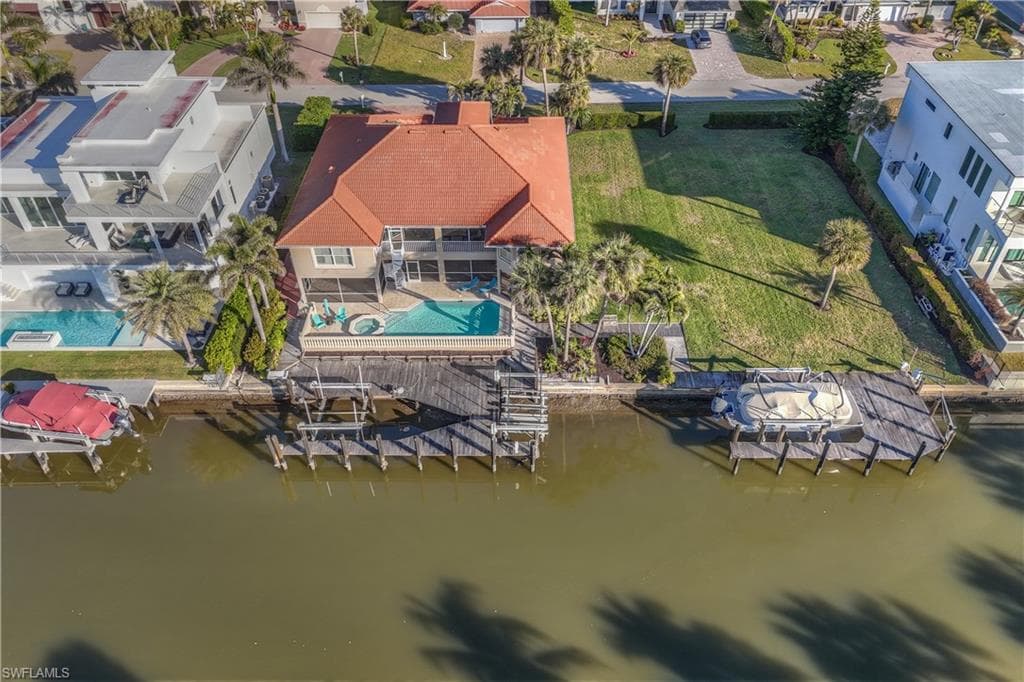 446 Bayside Ave, Naples, FL 34108-3