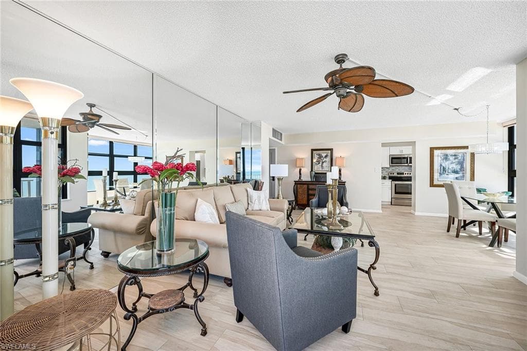 320 Seaview Ct 1512, Marco Island, FL 34145-9