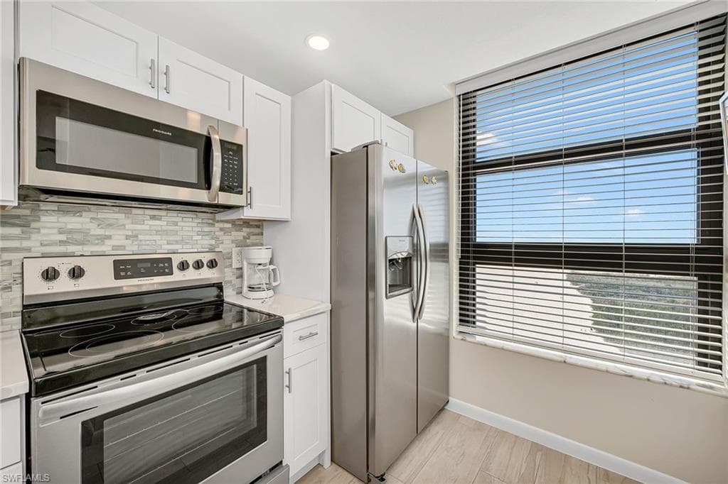 320 Seaview Ct 1512, Marco Island, FL 34145-10