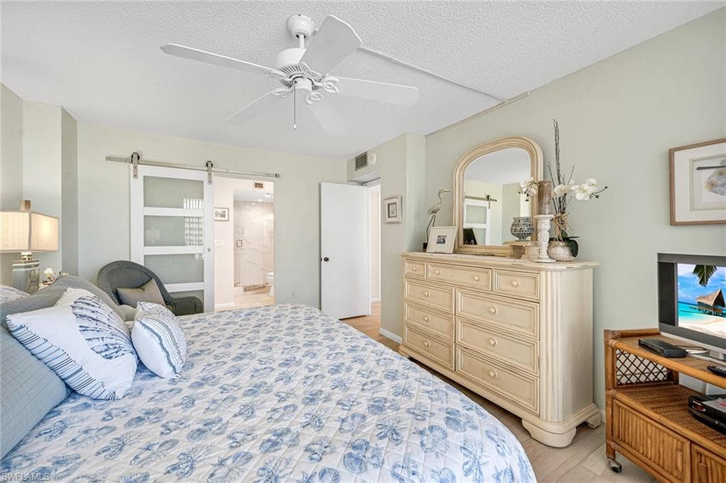 320 Seaview Ct 1512, Marco Island, FL 34145-21
