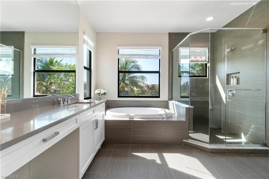 4451 Crimson Ave, Naples, FL 34119-19