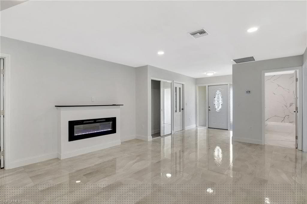 11 Rivard Rd 19, Naples, FL 34112-9