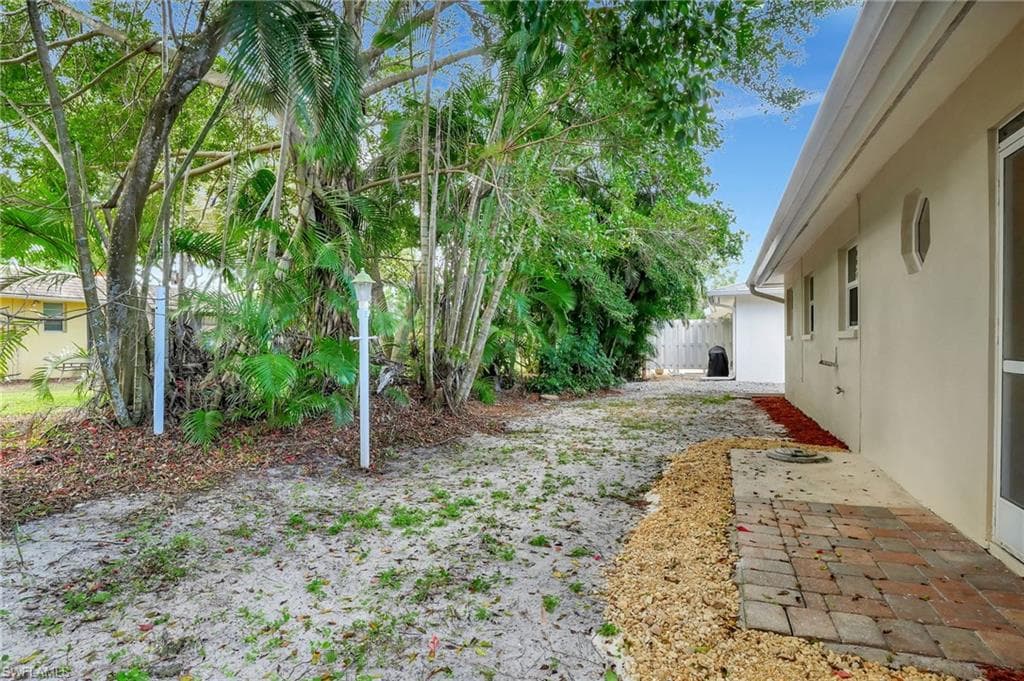 11 Rivard Rd 19, Naples, FL 34112-28