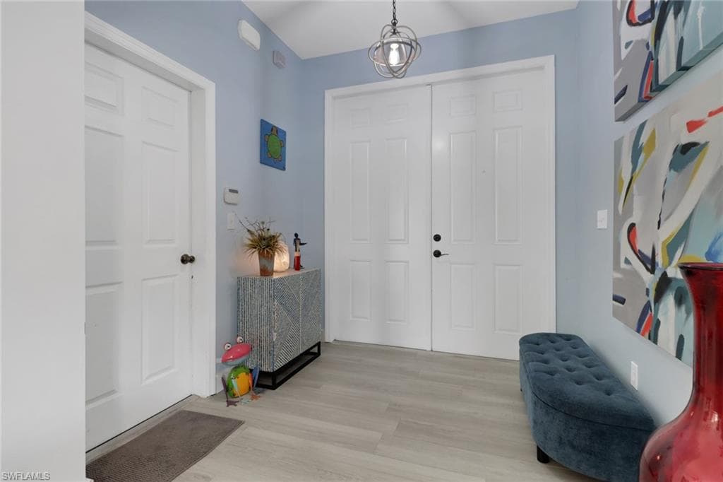 1581 Birdie Dr, Naples, FL 34120-3