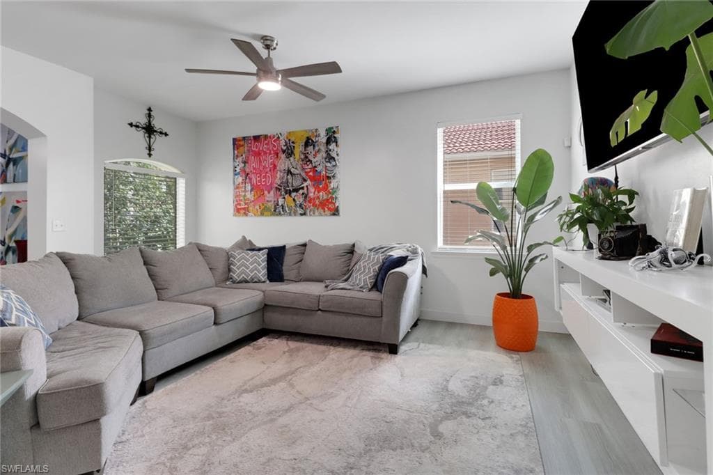 1581 Birdie Dr, Naples, FL 34120-5