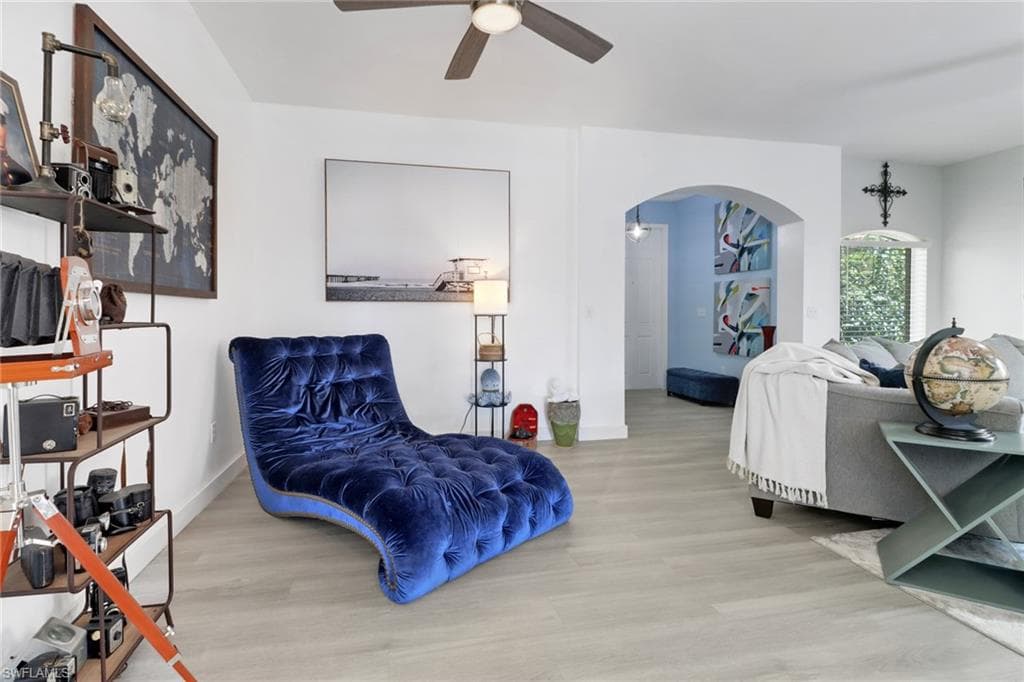 1581 Birdie Dr, Naples, FL 34120-8