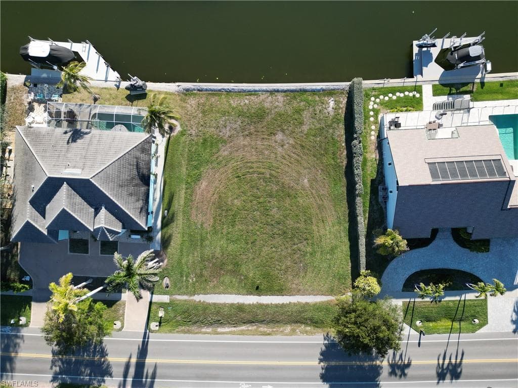 268 Barfield Dr, Marco Island, FL 34145-7