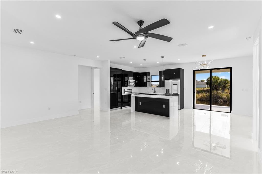 3821 38th Ave, Cape Coral, FL 33993-11