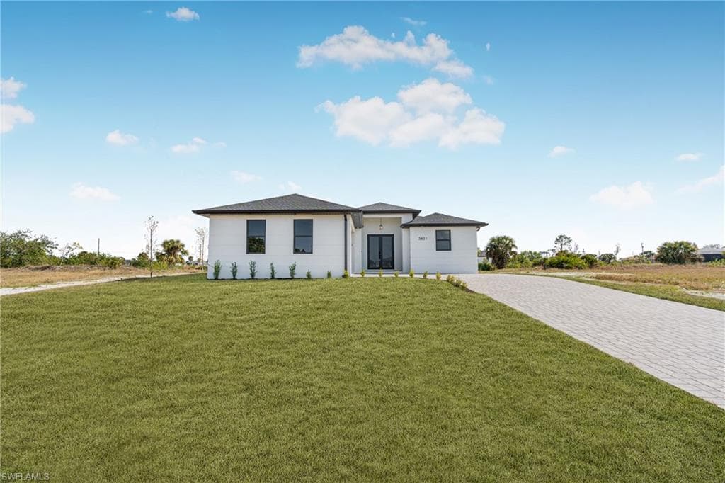 3821 38th Ave, Cape Coral, FL 33993-5