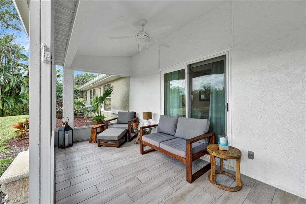 357 Emerald Bay Cir Q1, Naples, FL 34110-31