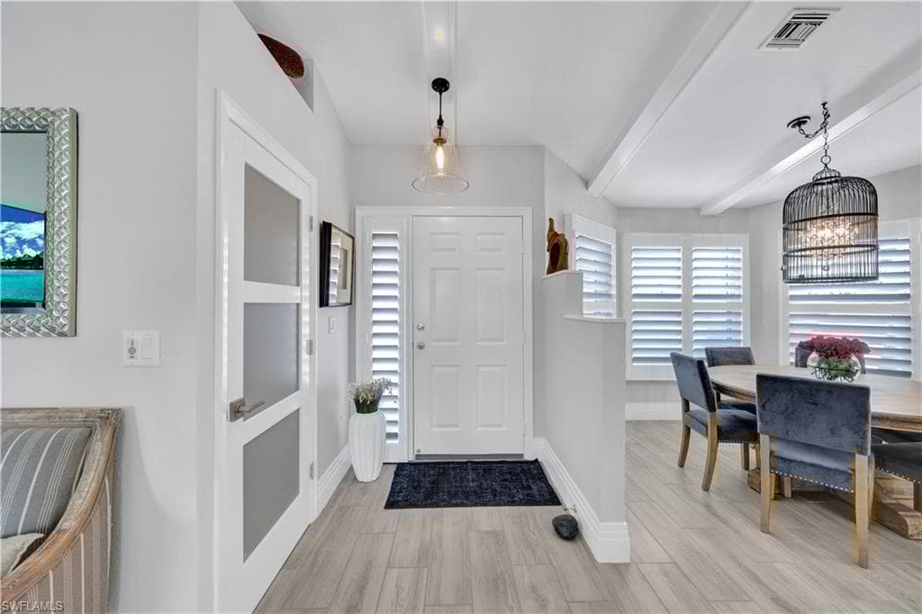 357 Emerald Bay Cir Q1, Naples, FL 34110-4