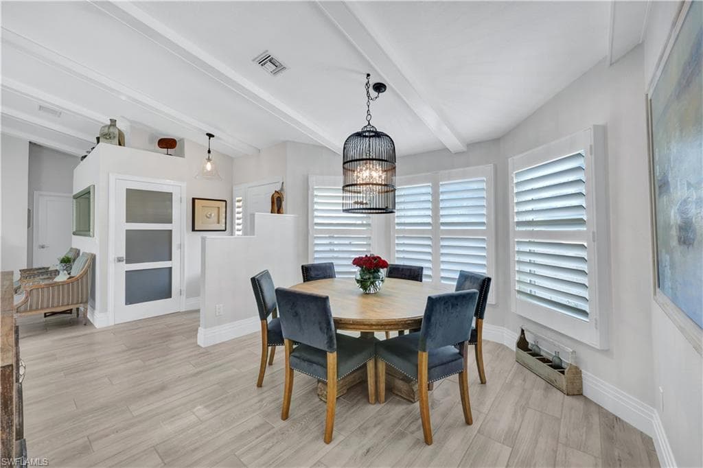 357 Emerald Bay Cir Q1, Naples, FL 34110-5