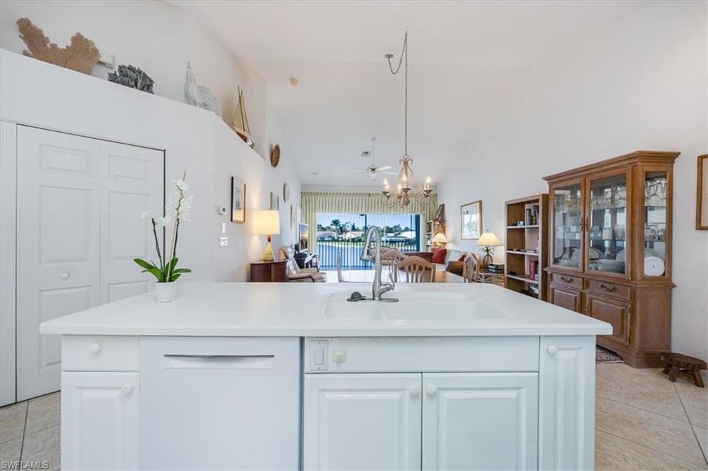 1060 Partridge Cir 201, Naples, FL 34104-12