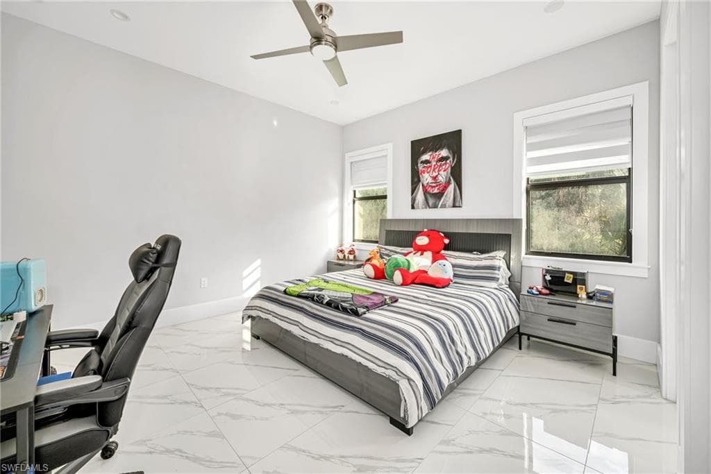 866 12th St NE, Naples, FL 34120-23