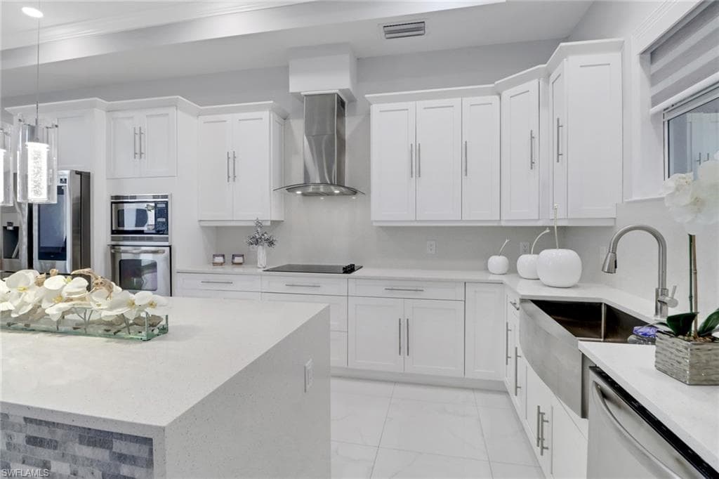 2394 45th Ave NE, Naples, FL 34120-13